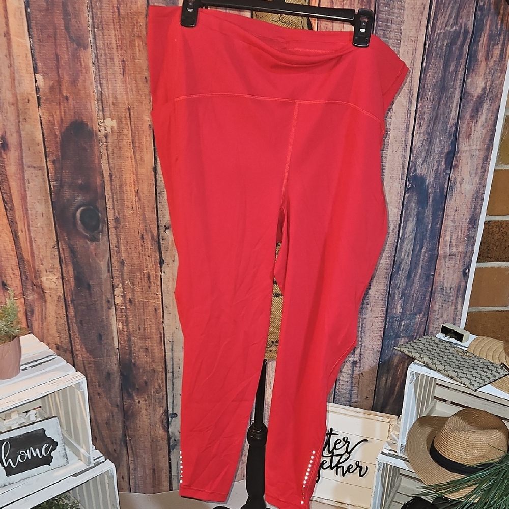 LULULEMON RED FULL LENGTH LEGGINGS SIZE 20 NEVER WORN